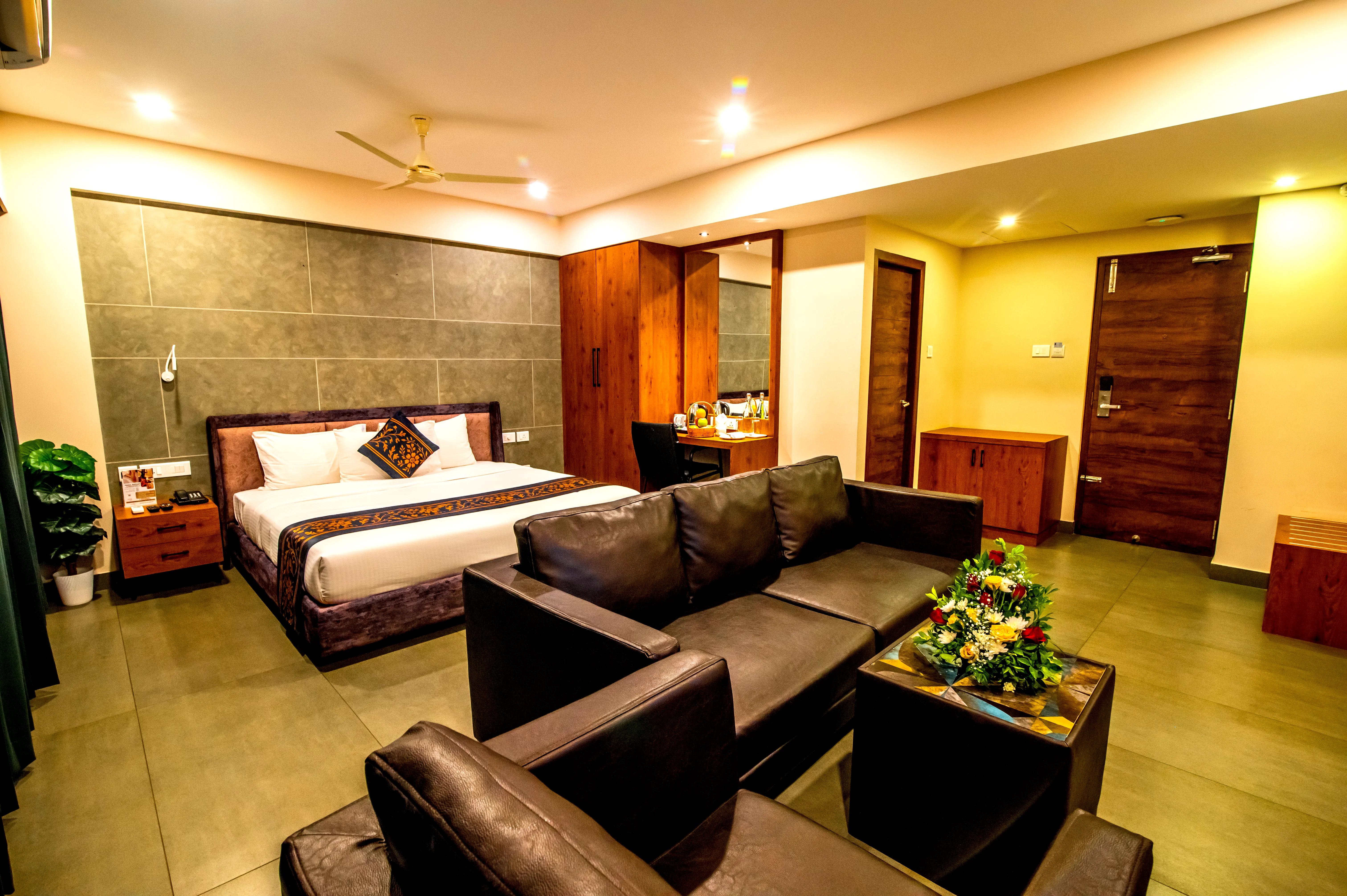 Business Suite - BUSINESS SUITE2